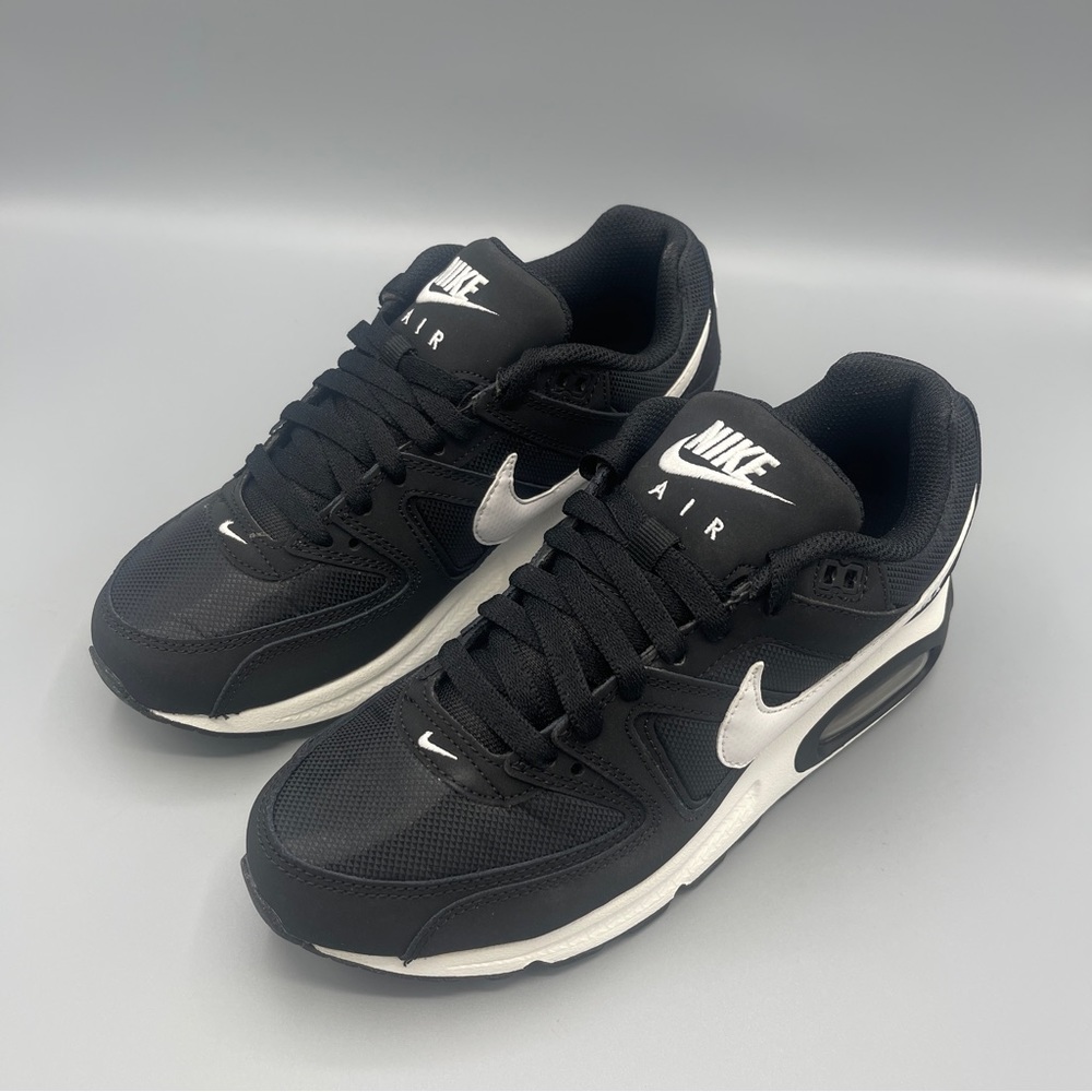 NIKE Air Max Command Women's Running Shoe Black White